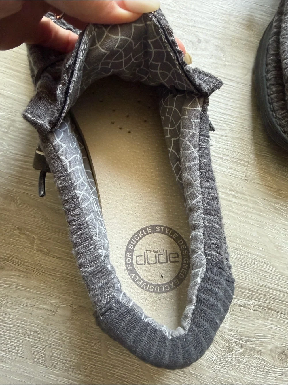 Hey Dude Wally Crinkle Charcoal Slip-On Shoes Women’s Size 8